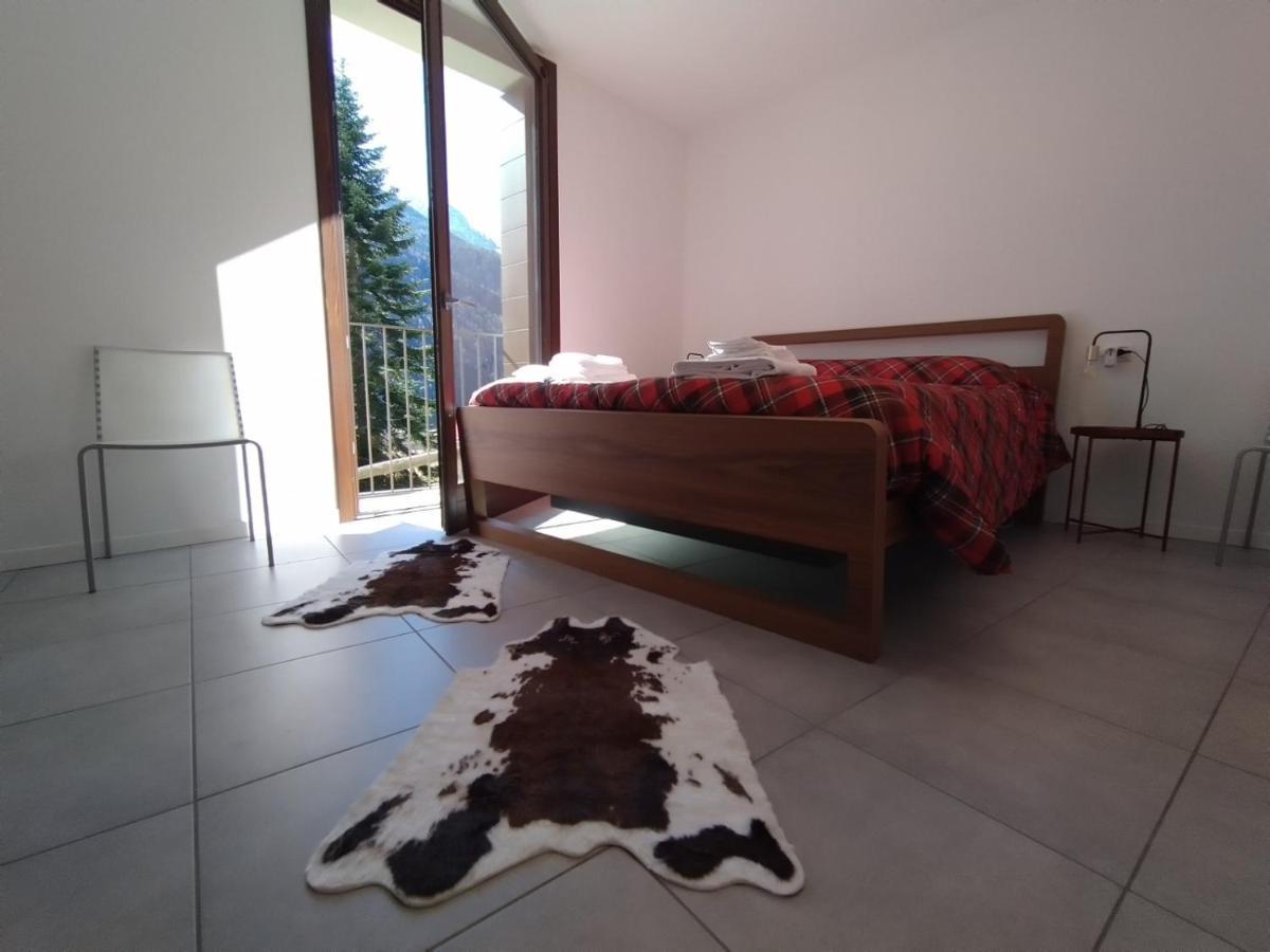 Adamello Peak Apartments Temù Eksteriør billede